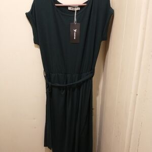 NWT Yidartan green short sleeve dress gathered waist belt size Medium round neck